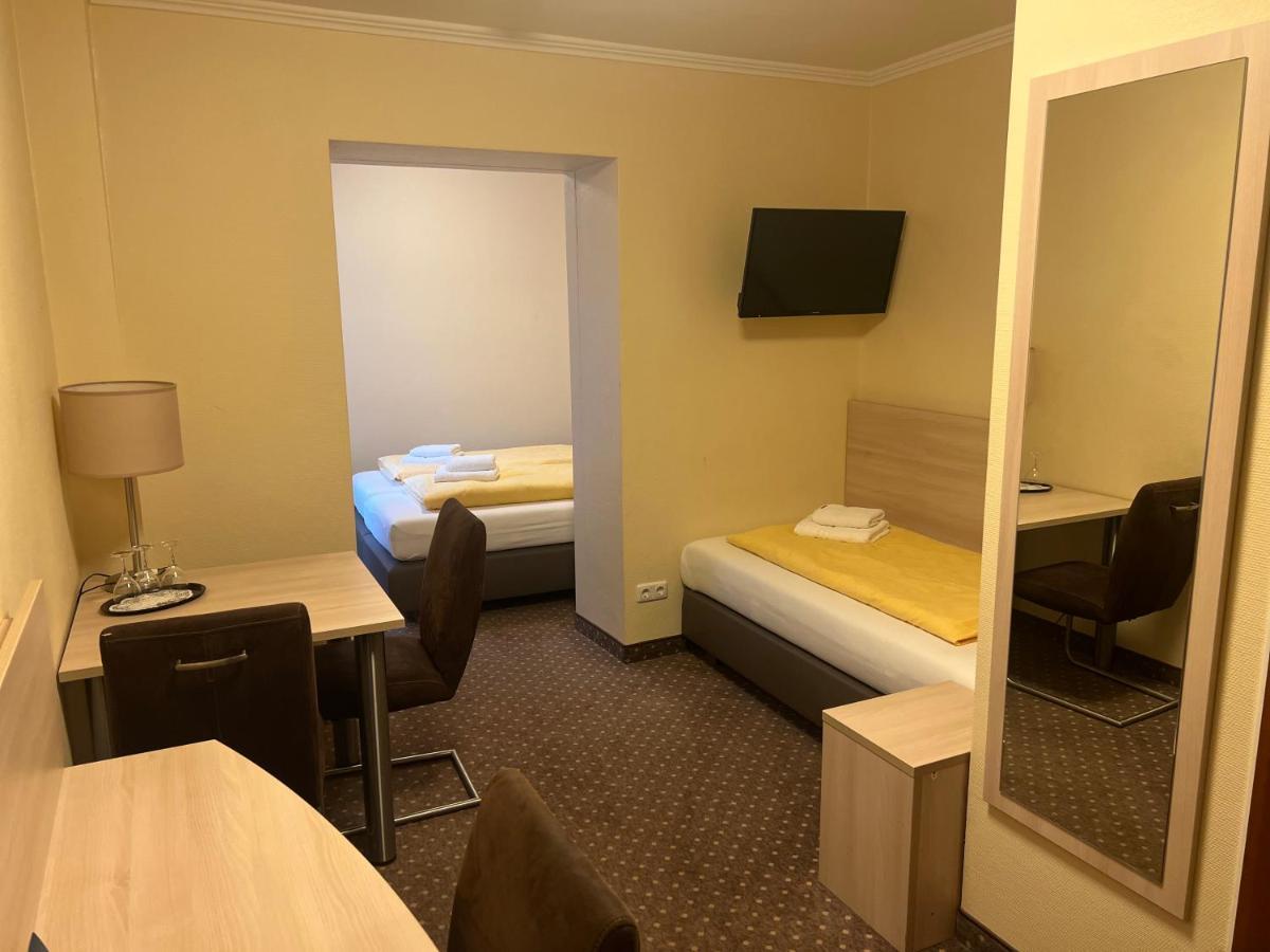 M&M Hotel - Зееветал Екстериор снимка