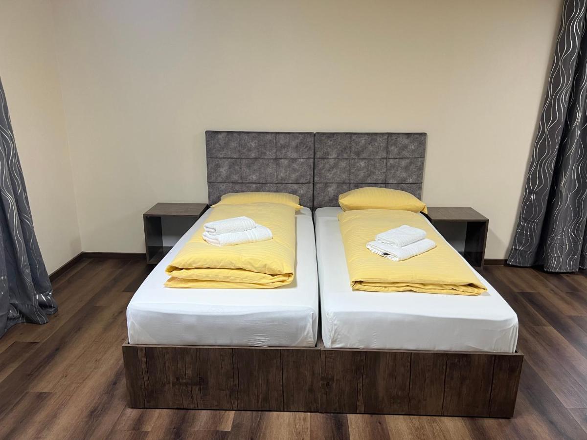 M&M Hotel - Зееветал Екстериор снимка