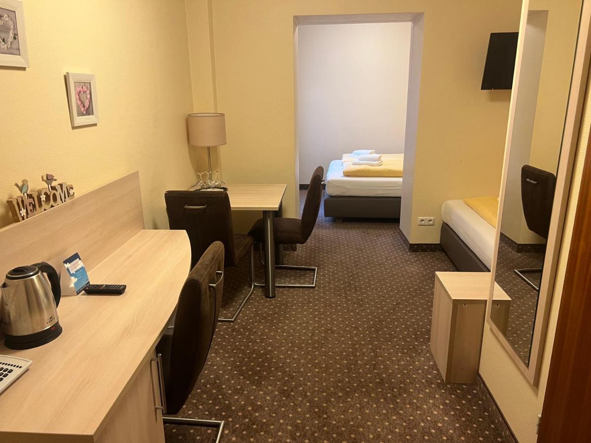 M&M Hotel - Зееветал Екстериор снимка